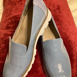 Vionic Kensley Blue Shadow Patent Lug Sole Loafers
